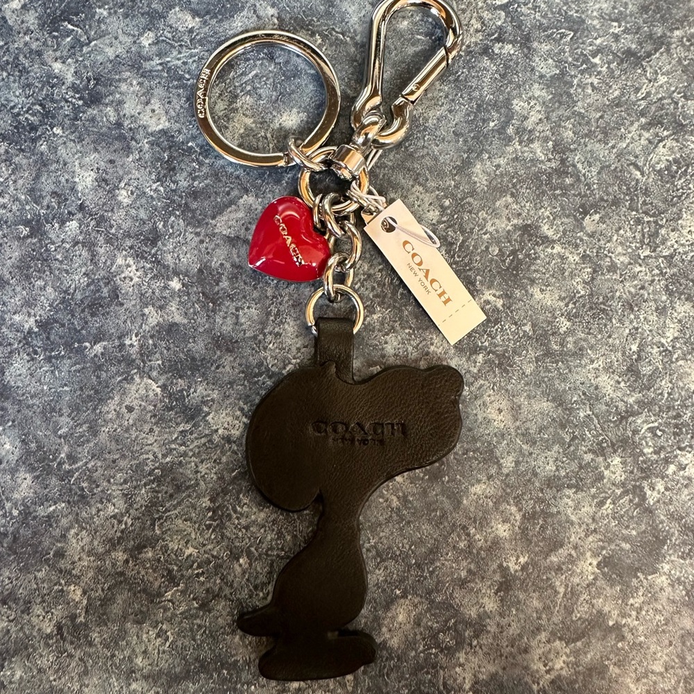 Coach Snoopy Key Holder with Red Heart Charm - Picture 2 of 2